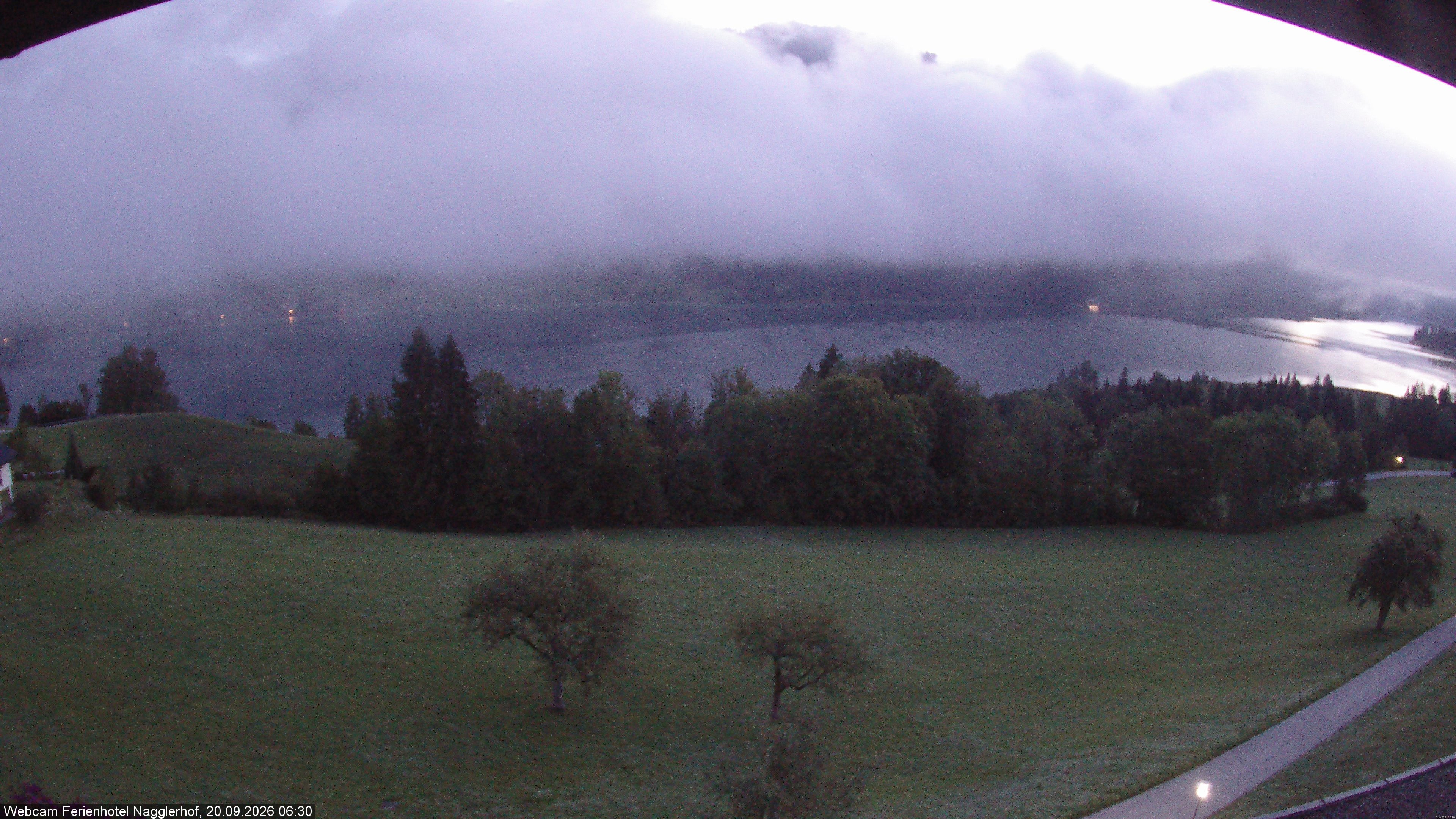 Archiv Foto Webcam Weißensee: Sicht vom Ferienhotel Nagglerhof