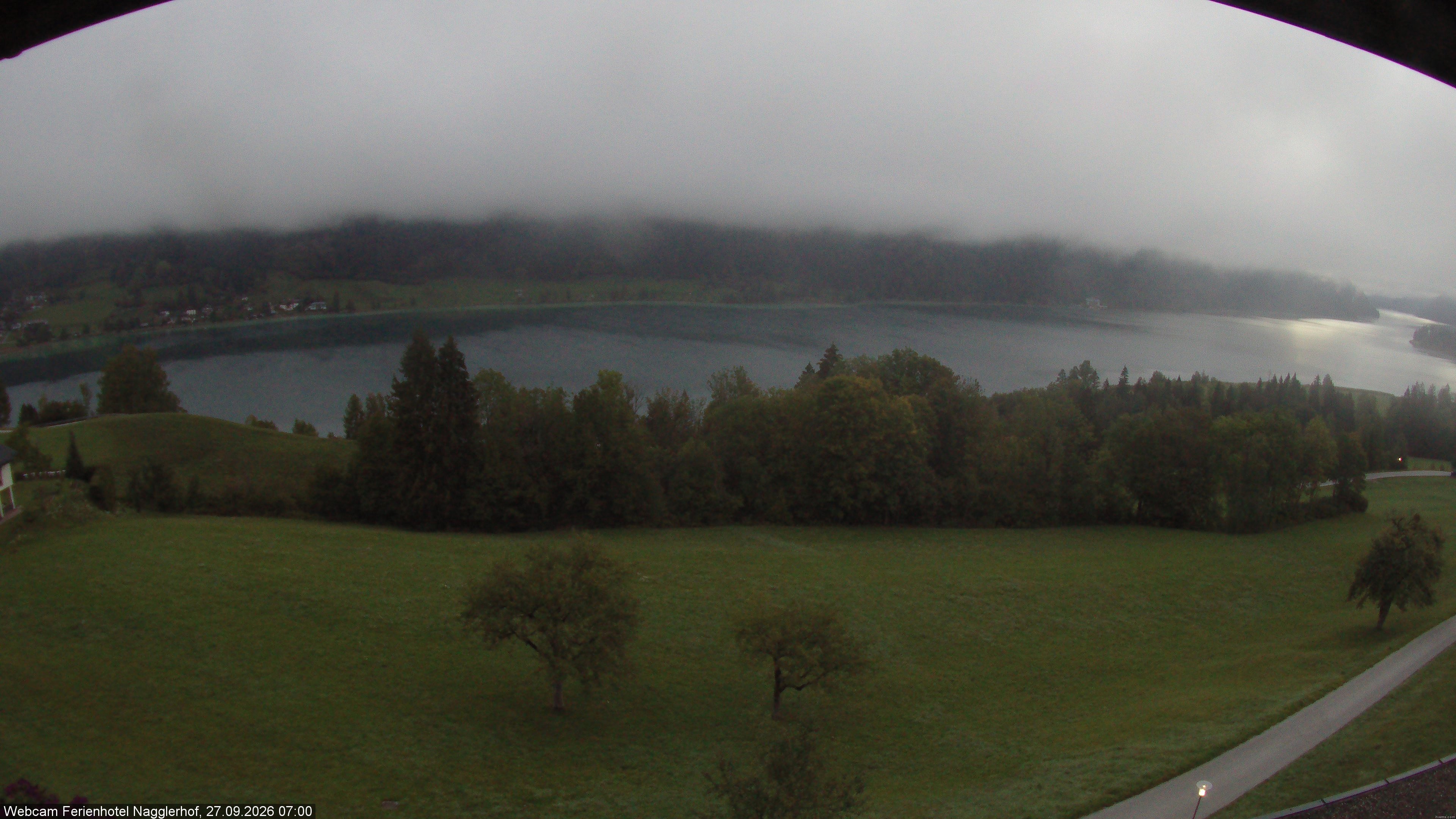 Archiv Foto Webcam Weißensee: Sicht vom Ferienhotel Nagglerhof