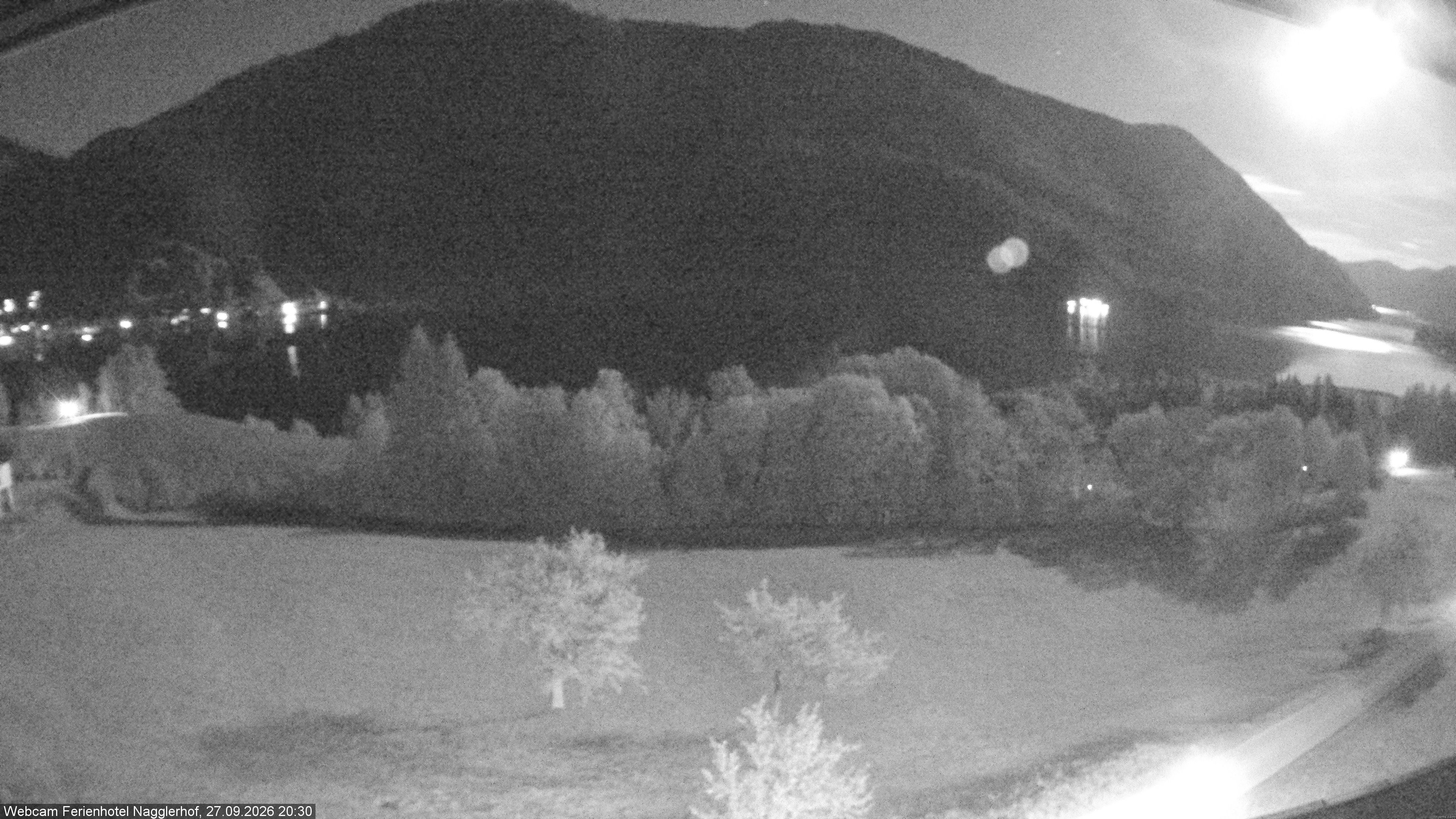 Archiv Foto Webcam Weißensee: Sicht vom Ferienhotel Nagglerhof