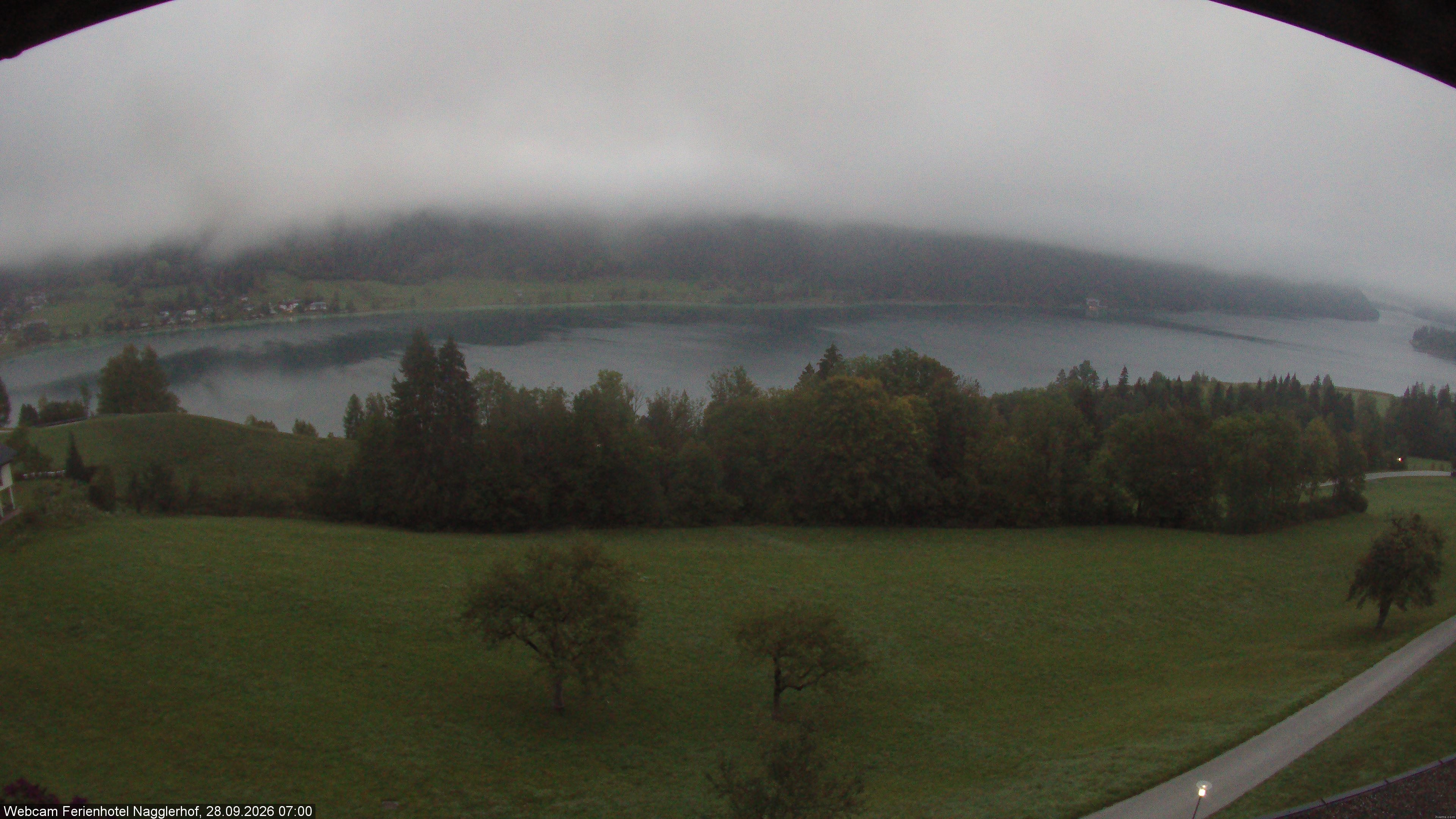 Archiv Foto Webcam Weißensee: Sicht vom Ferienhotel Nagglerhof