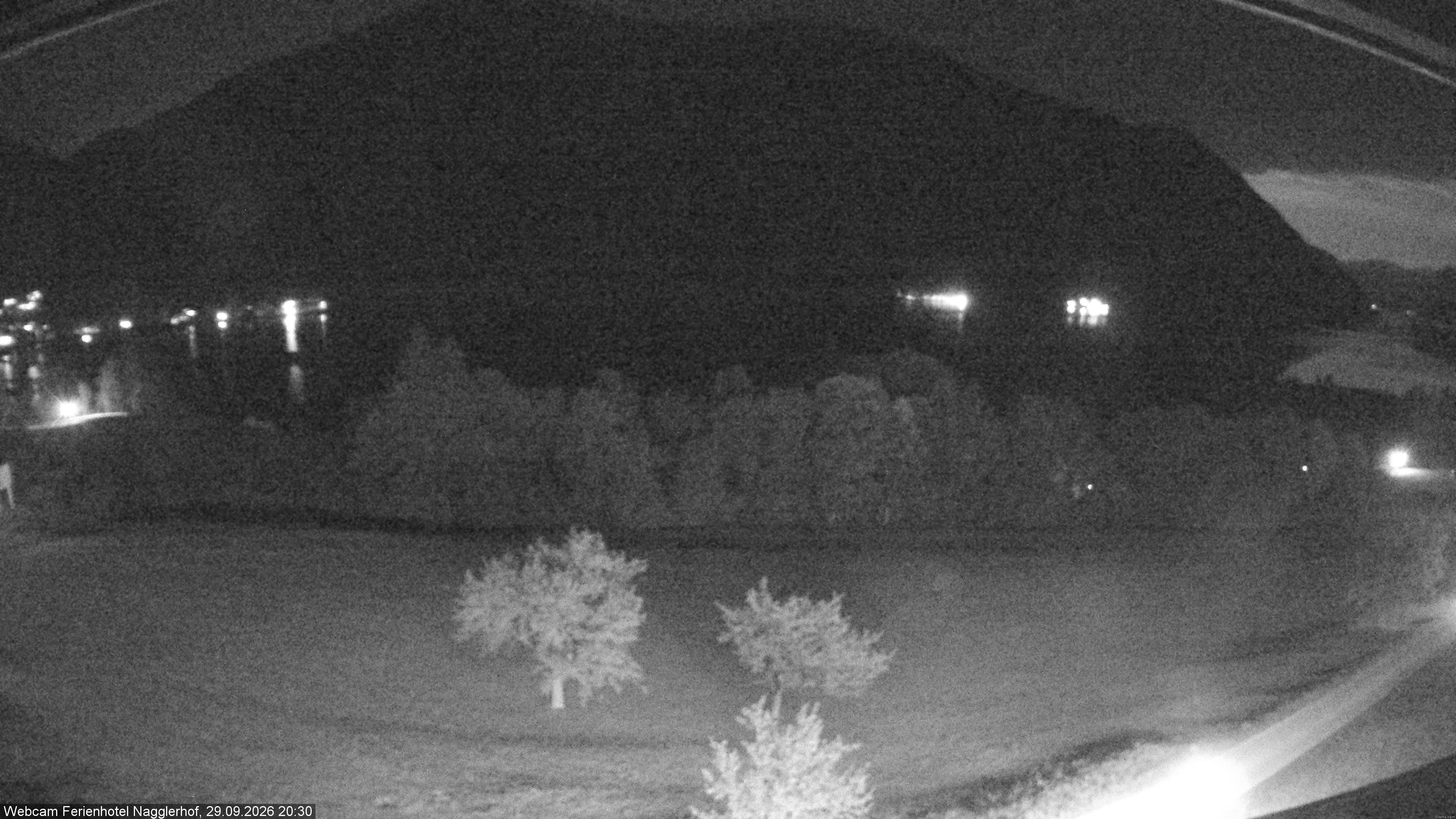 Archiv Foto Webcam Weißensee: Sicht vom Ferienhotel Nagglerhof