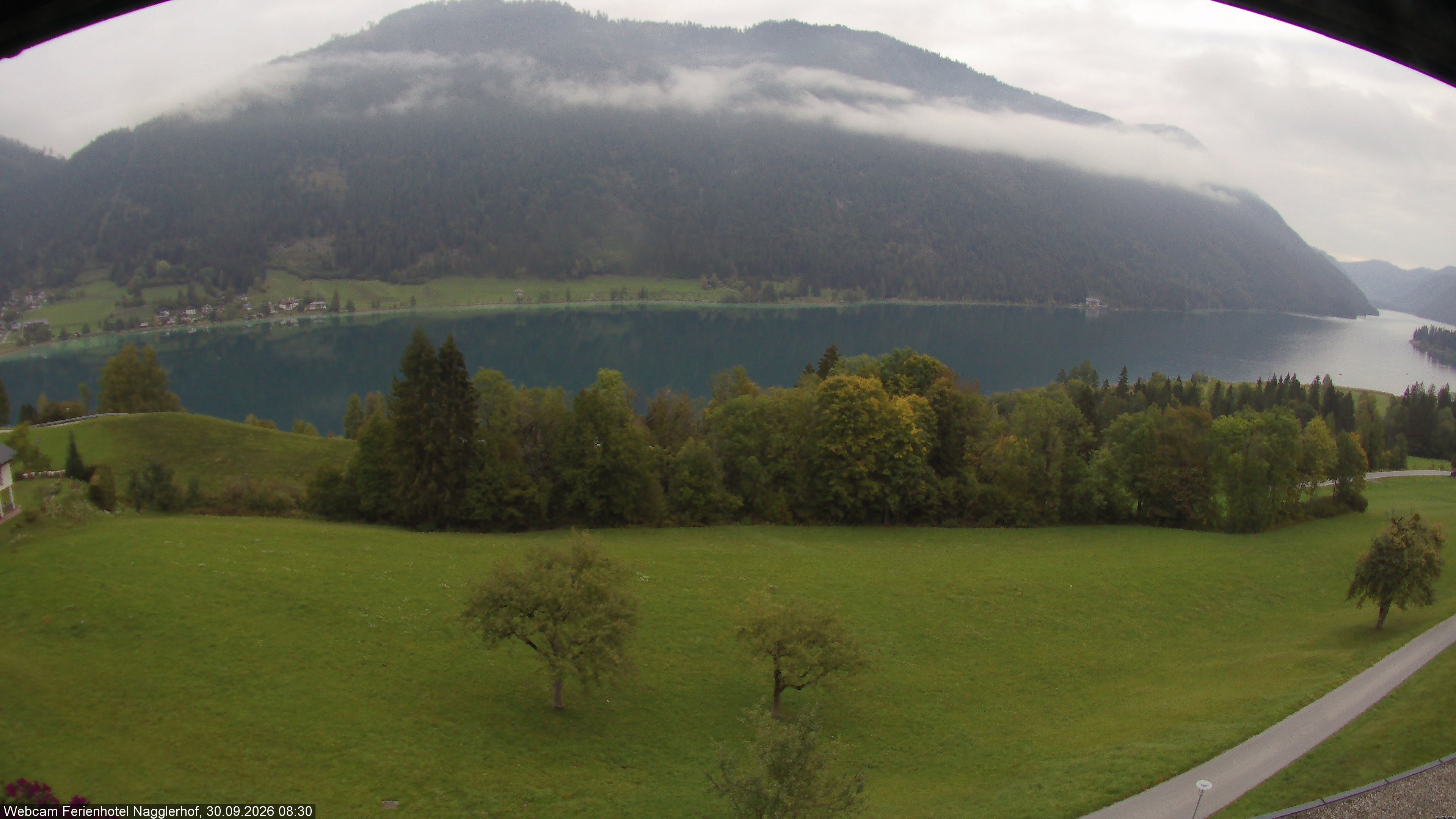 Archiv Foto Webcam Weißensee: Sicht vom Ferienhotel Nagglerhof
