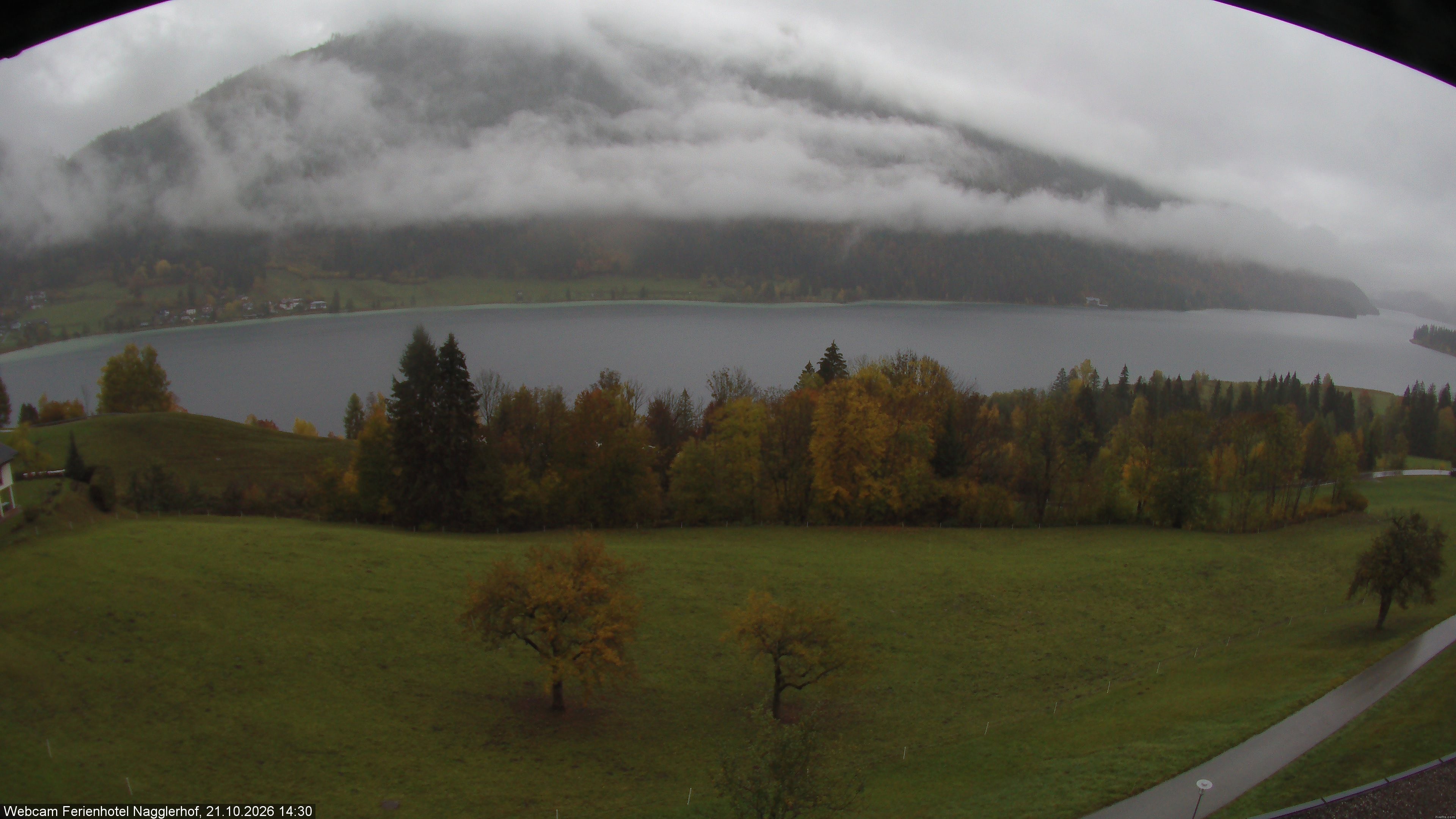 Archiv Foto Webcam Weißensee: Sicht vom Ferienhotel Nagglerhof