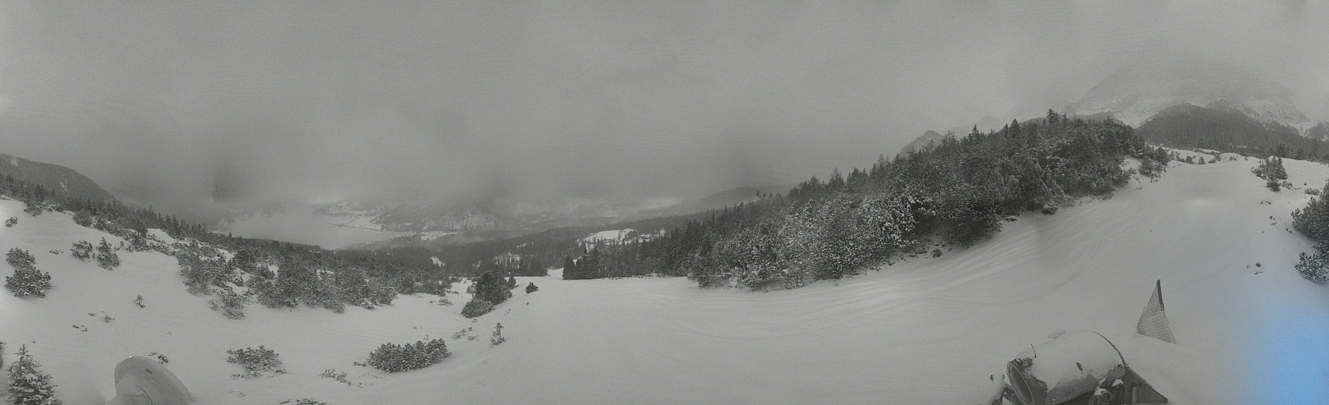 Archiv Foto Webcam Weißlähnabfahrt, Skigebiet Ehrwald