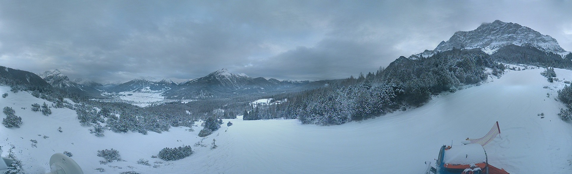 Archiv Foto Webcam Weißlähnabfahrt, Skigebiet Ehrwald