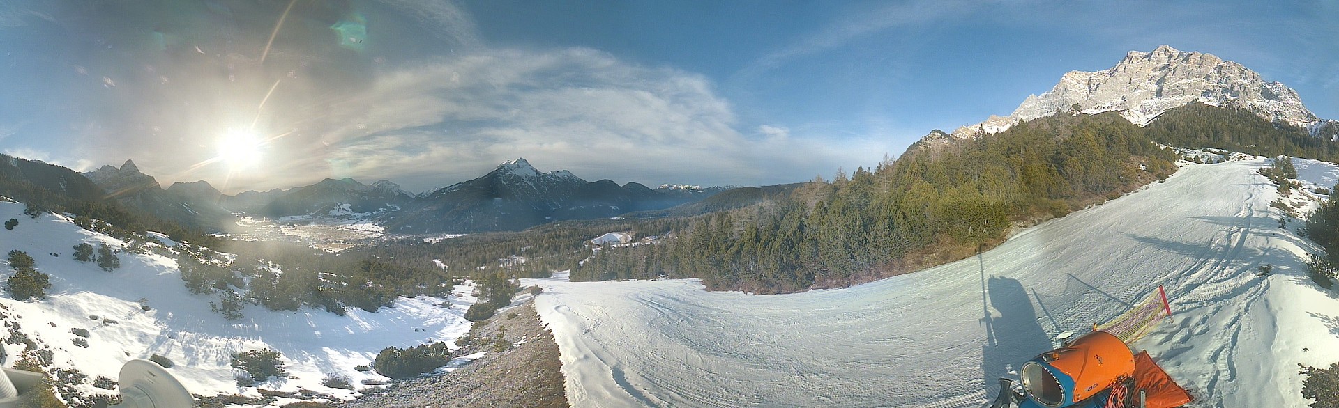 Archiv Foto Webcam Weißlähnabfahrt, Skigebiet Ehrwald