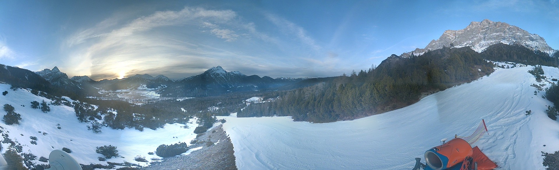 Archiv Foto Webcam Weißlähnabfahrt, Skigebiet Ehrwald