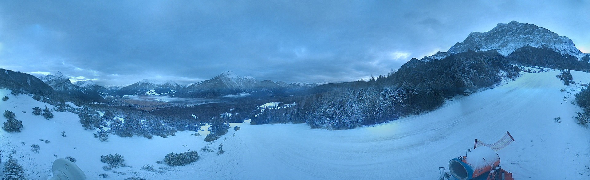 Archiv Foto Webcam Weißlähnabfahrt, Skigebiet Ehrwald