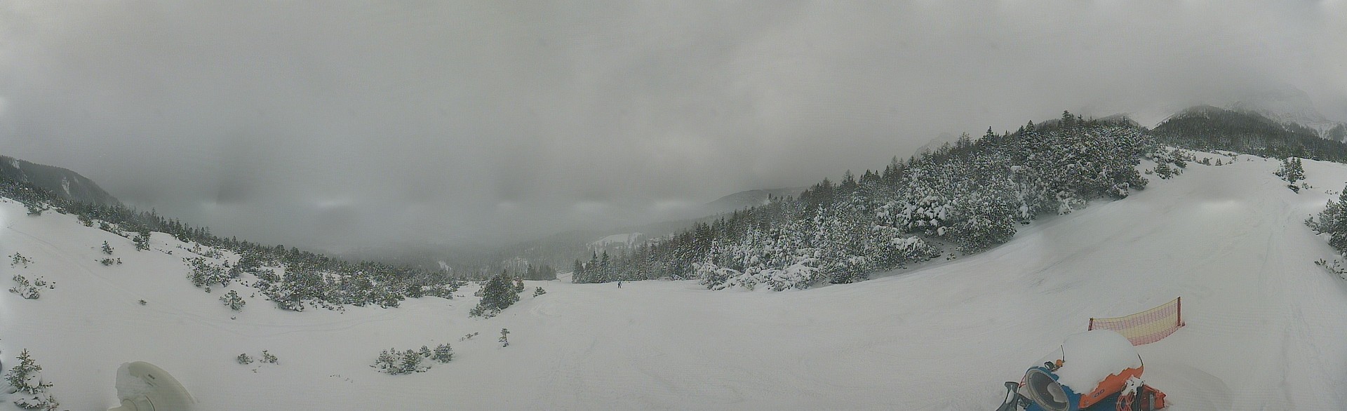 Archiv Foto Webcam Weißlähnabfahrt, Skigebiet Ehrwald