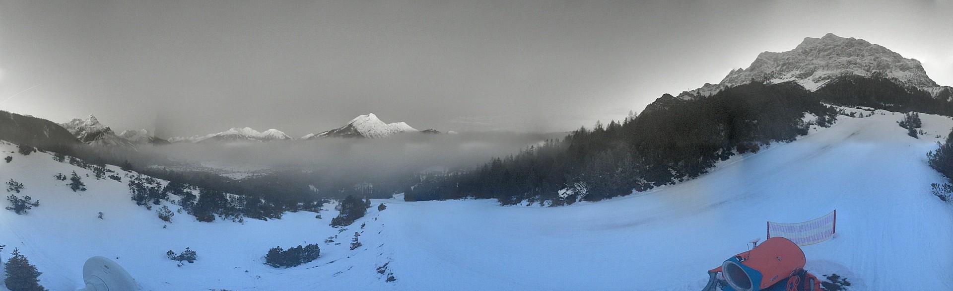 Archiv Foto Webcam Weißlähnabfahrt, Skigebiet Ehrwald