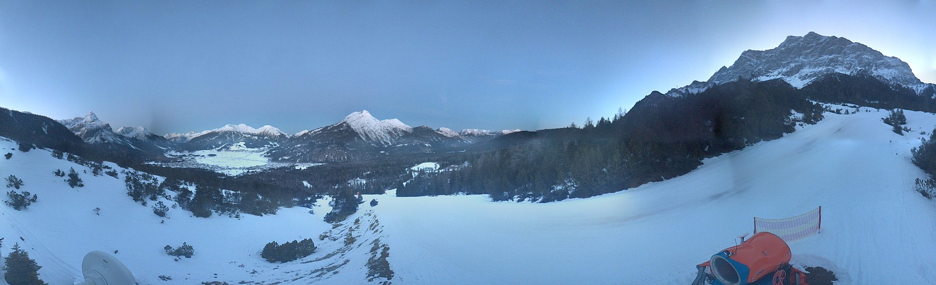 Archived image Webcam "Weißlähnabfahrt" ski slope