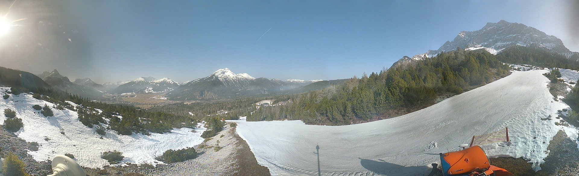Archiv Foto Webcam Weißlähnabfahrt, Skigebiet Ehrwald