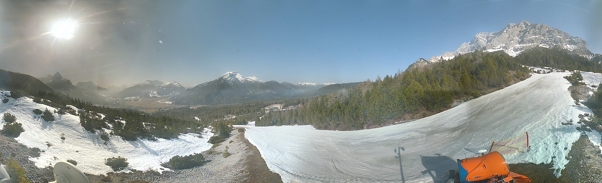 Archiv Foto Webcam Weißlähnabfahrt, Skigebiet Ehrwald