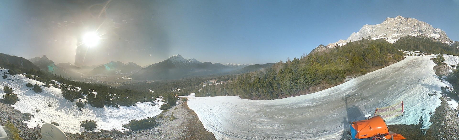 Archiv Foto Webcam Weißlähnabfahrt, Skigebiet Ehrwald