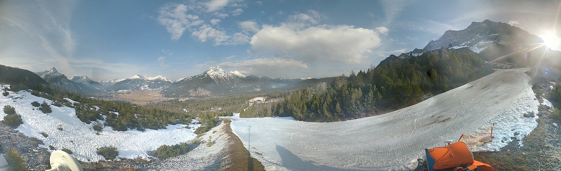 Archiv Foto Webcam Weißlähnabfahrt, Skigebiet Ehrwald