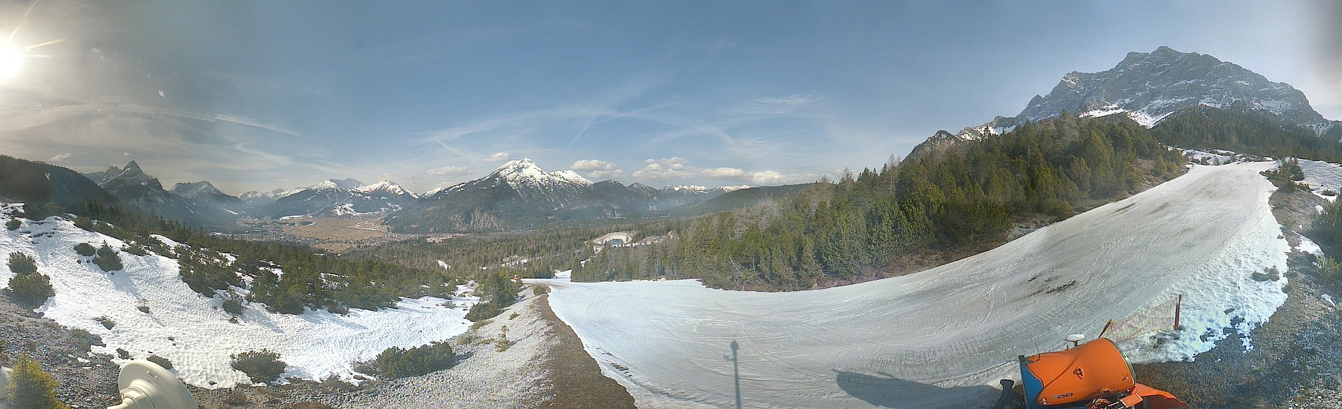 Archiv Foto Webcam Weißlähnabfahrt, Skigebiet Ehrwald