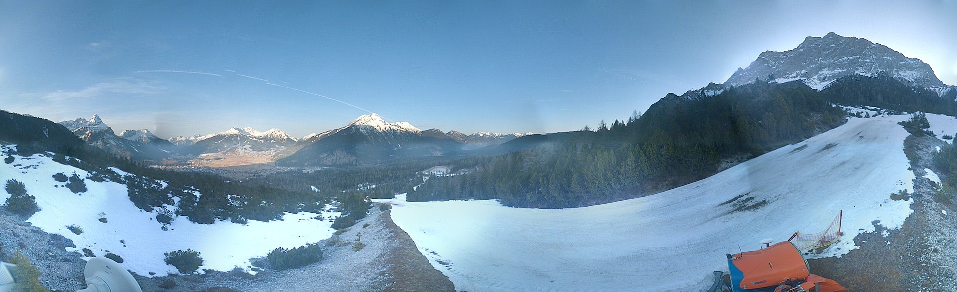 Archiv Foto Webcam Weißlähnabfahrt, Skigebiet Ehrwald