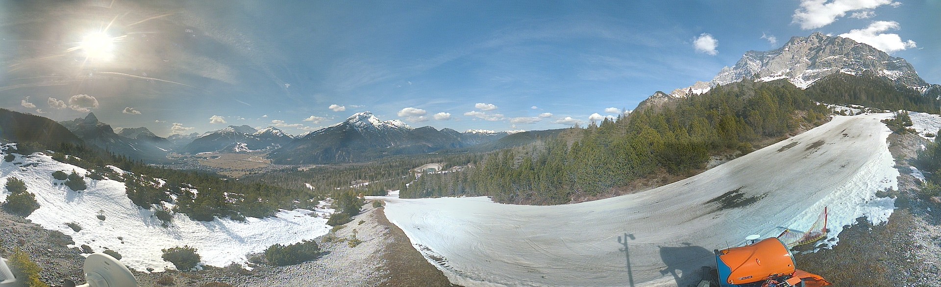 Archiv Foto Webcam Weißlähnabfahrt, Skigebiet Ehrwald