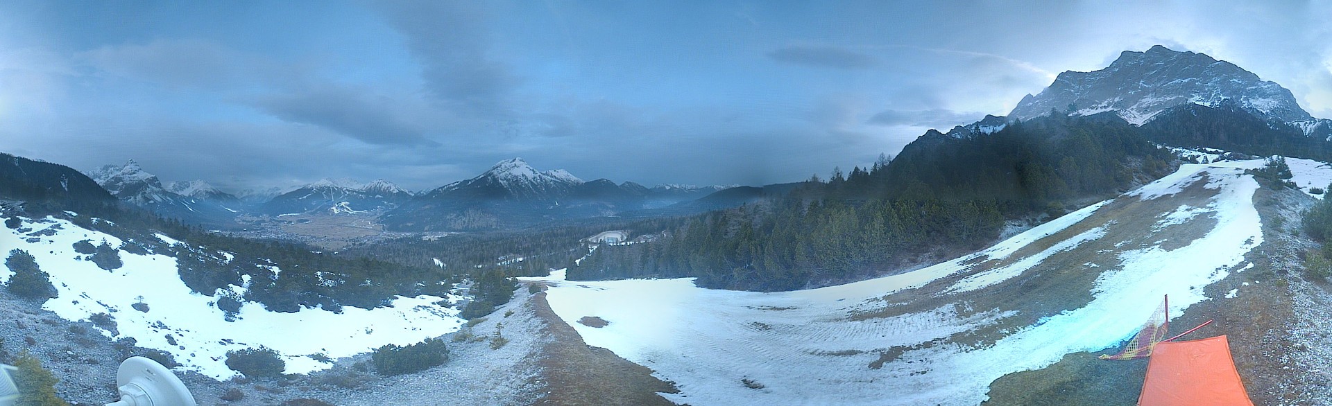 Archiv Foto Webcam Weißlähnabfahrt, Skigebiet Ehrwald