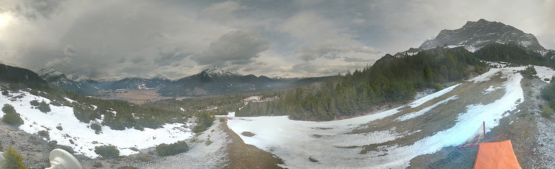 Archiv Foto Webcam Weißlähnabfahrt, Skigebiet Ehrwald