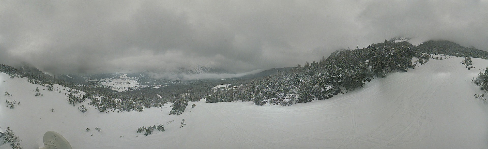 Archiv Foto Webcam Weißlähnabfahrt, Skigebiet Ehrwald
