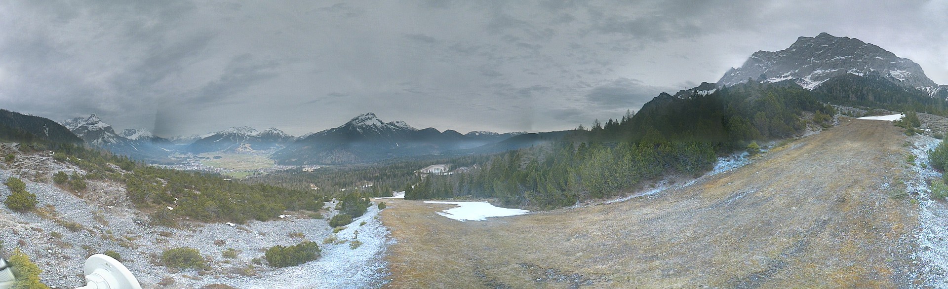 Archiv Foto Webcam Weißlähnabfahrt, Skigebiet Ehrwald