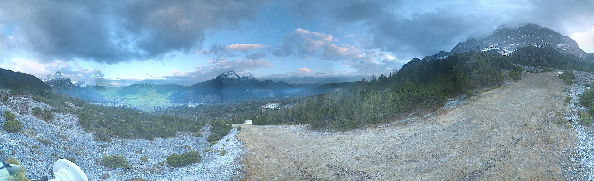 Archiv Foto Webcam Weißlähnabfahrt, Skigebiet Ehrwald