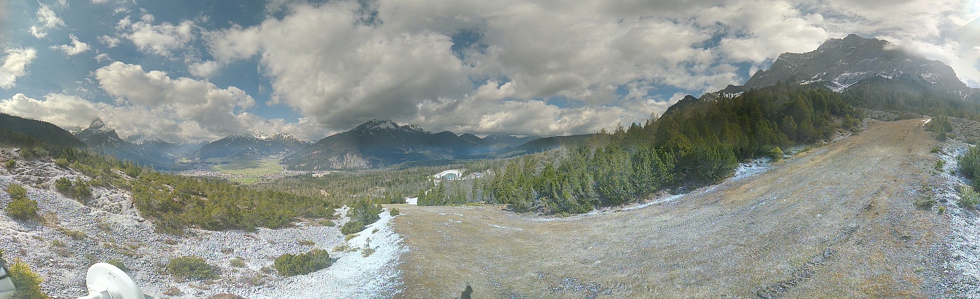 Archiv Foto Webcam Weißlähnabfahrt, Skigebiet Ehrwald