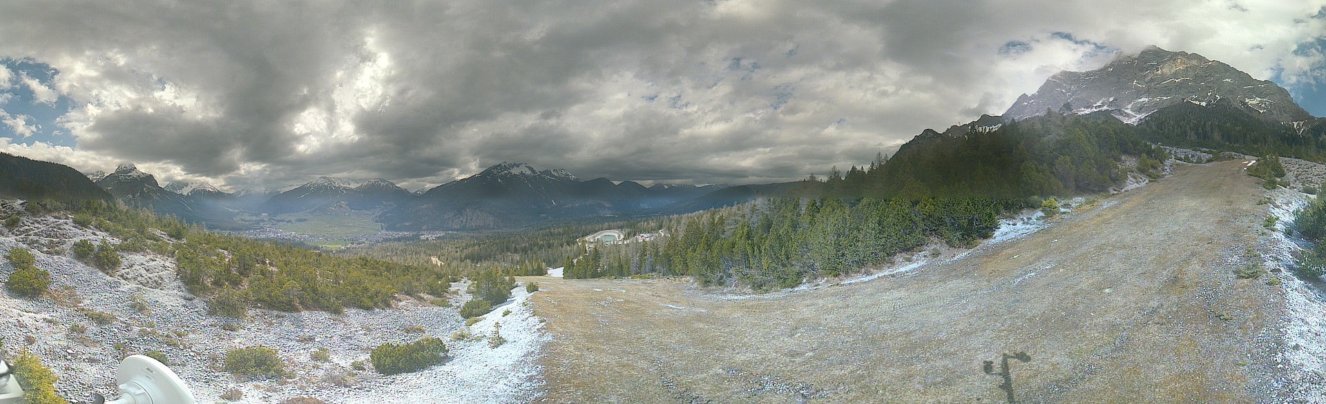 Archiv Foto Webcam Weißlähnabfahrt, Skigebiet Ehrwald