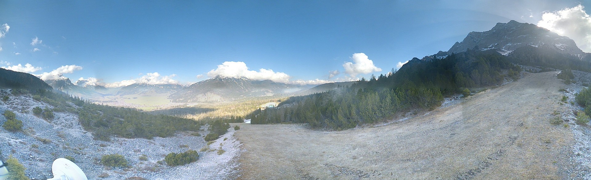 Archiv Foto Webcam Weißlähnabfahrt, Skigebiet Ehrwald