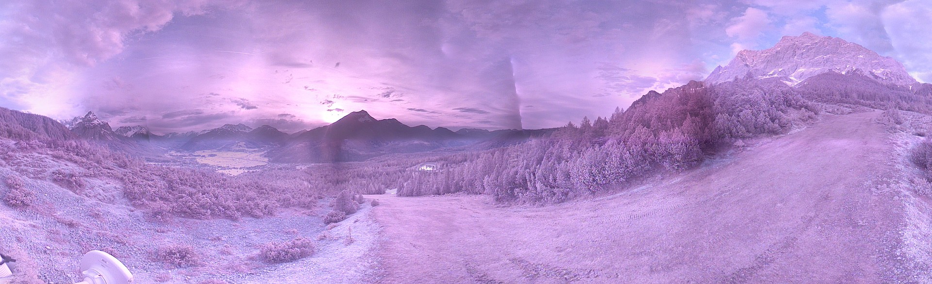 Archived image Webcam "Weißlähnabfahrt" ski slope
