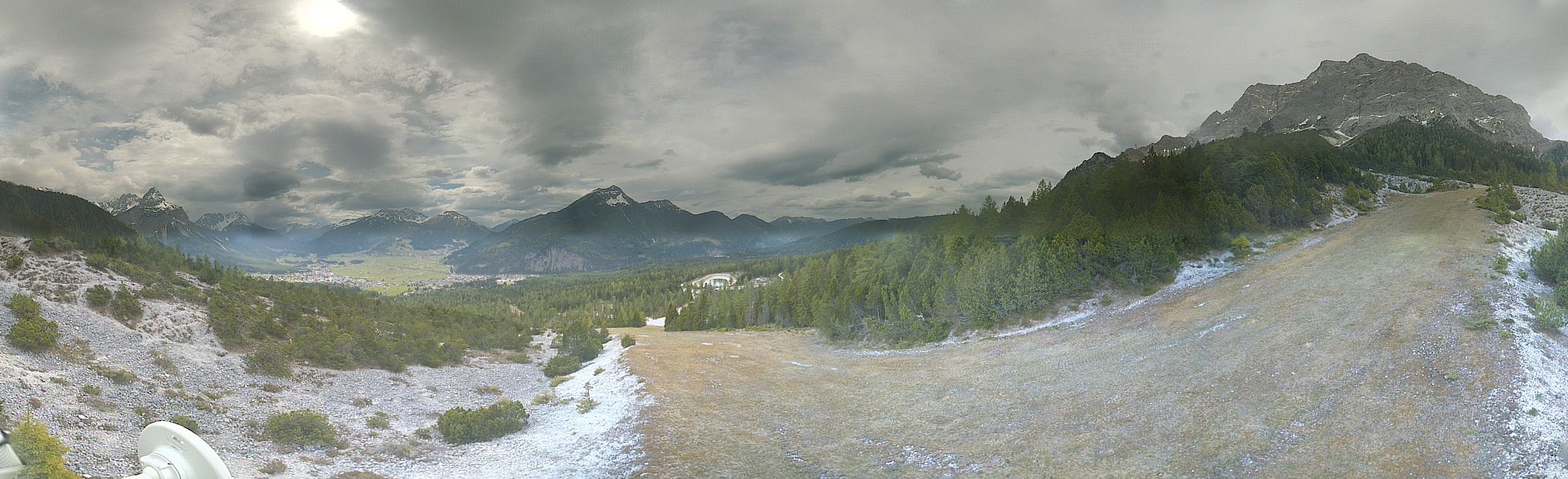 Archiv Foto Webcam Weißlähnabfahrt, Skigebiet Ehrwald
