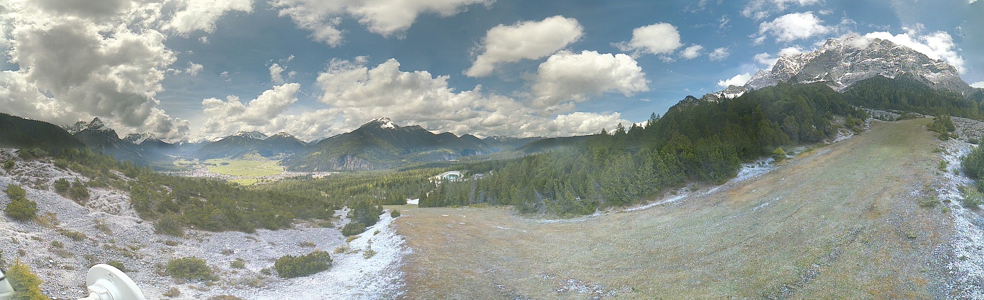 Archiv Foto Webcam Weißlähnabfahrt, Skigebiet Ehrwald
