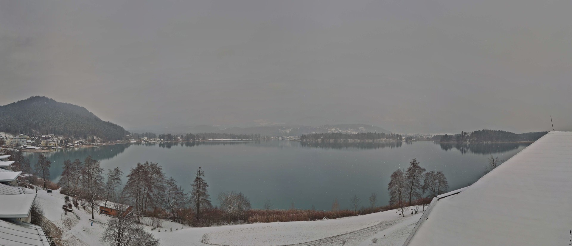 Archived image Webcam Faaker See lake, view direction south