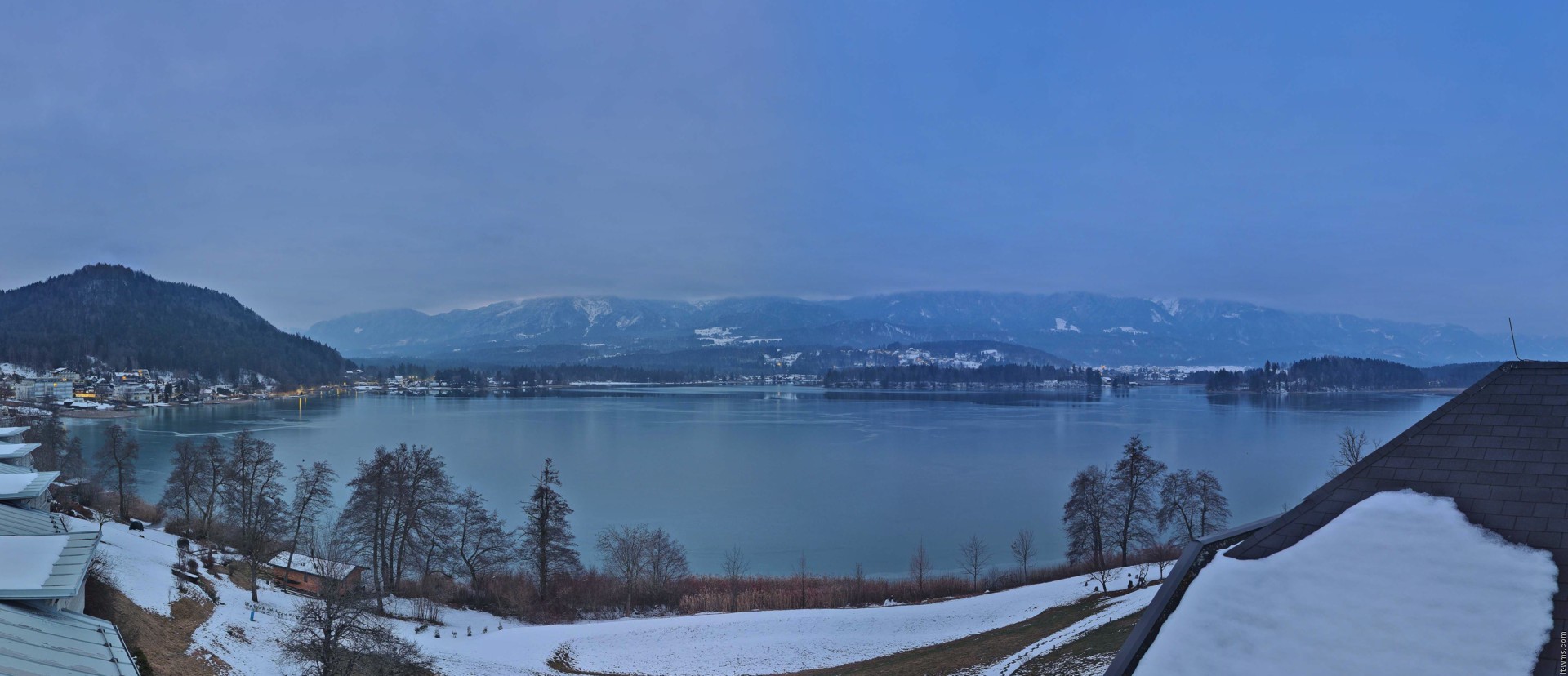 Archiv Foto Webcam Faaker See, Blickrichtung Süden