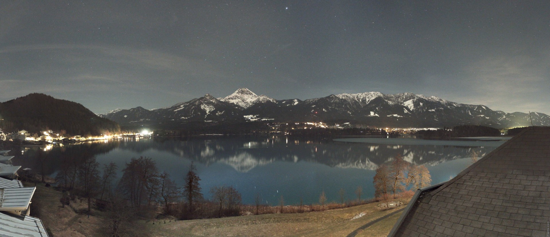 Archived image Webcam Faaker See lake, view direction south