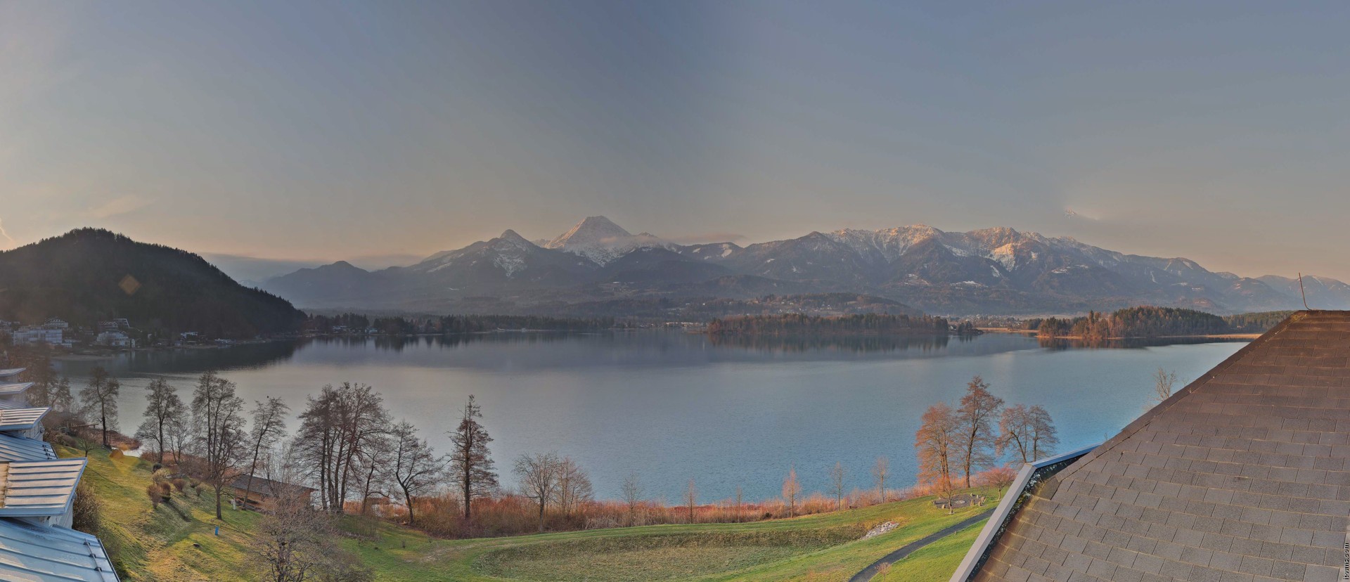 Archived image Webcam Faaker See lake, view direction south