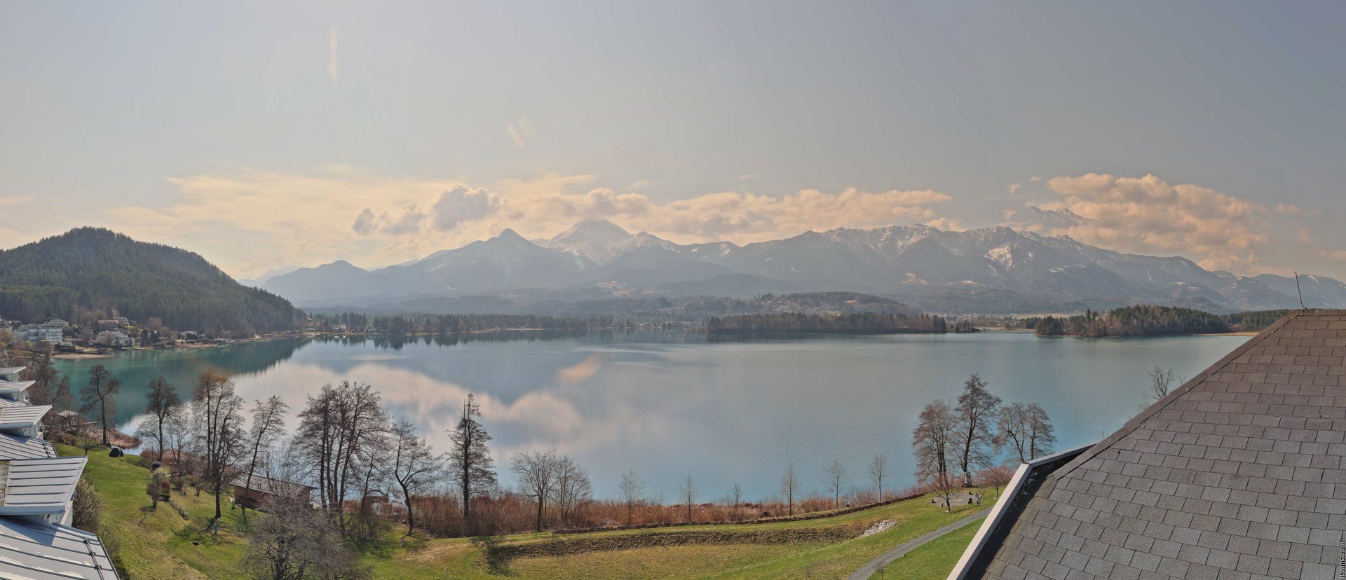 Archiv Foto Webcam Faaker See, Blickrichtung Süden