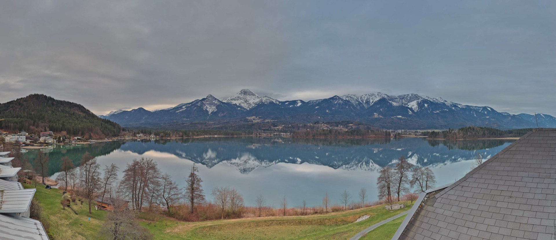Archiv Foto Webcam Faaker See, Blickrichtung Süden