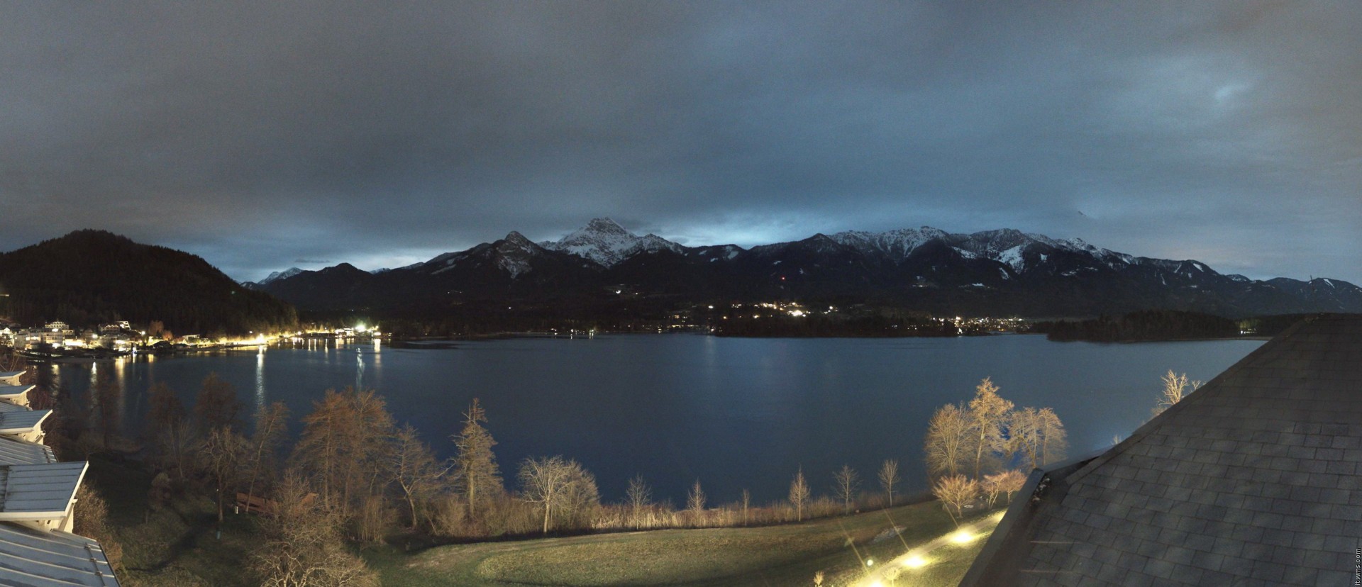 Archiv Foto Webcam Faaker See, Blickrichtung Süden