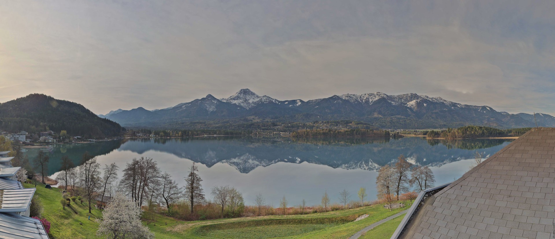 Archiv Foto Webcam Faaker See, Blickrichtung Süden