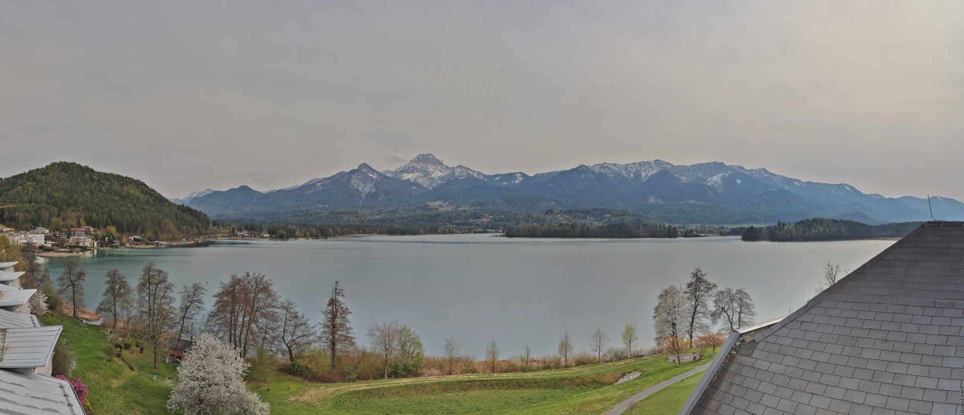 Archiv Foto Webcam Faaker See, Blickrichtung Süden