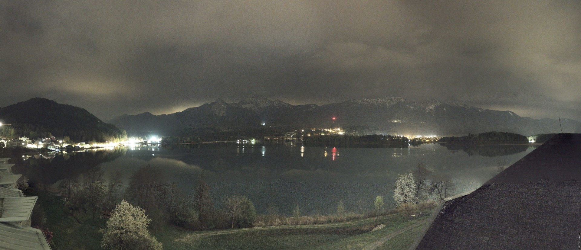 Archiv Foto Webcam Faaker See, Blickrichtung Süden