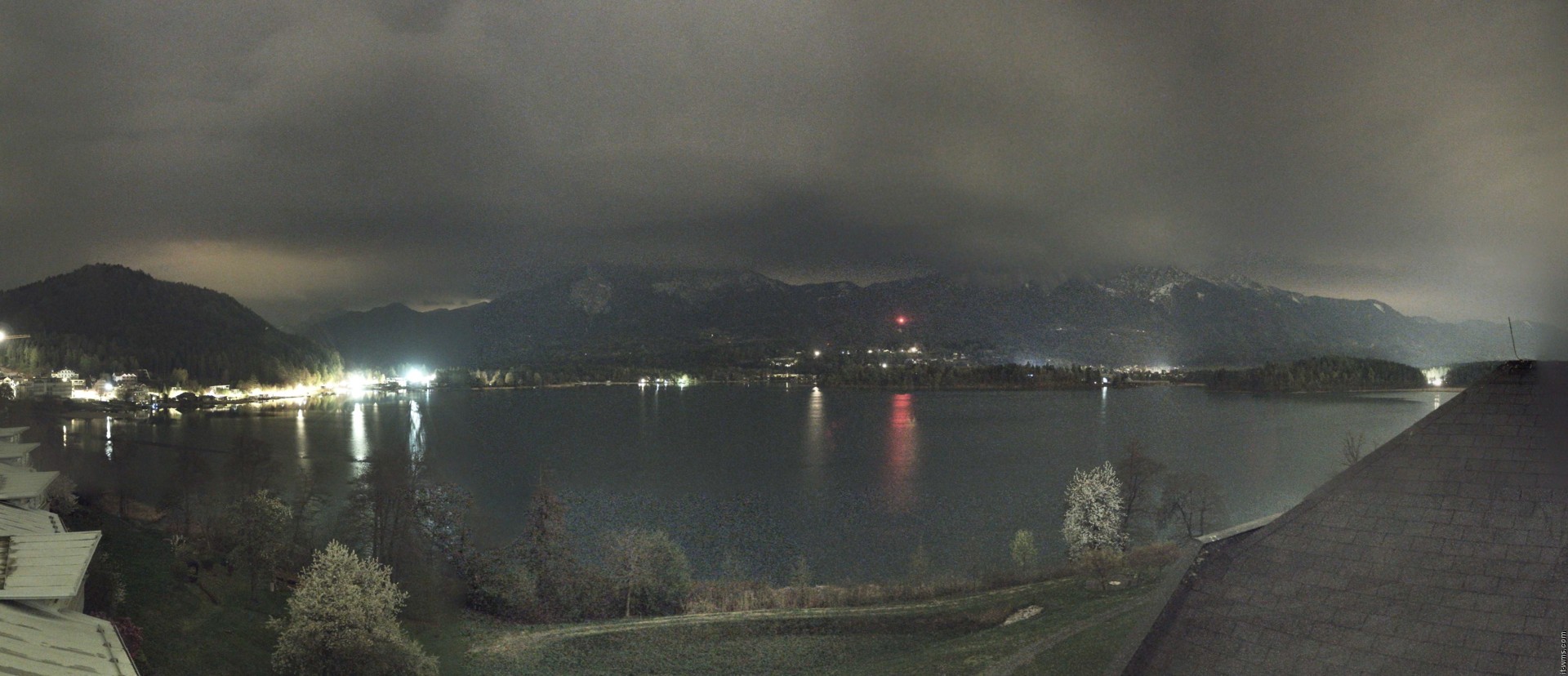 Archiv Foto Webcam Faaker See, Blickrichtung Süden