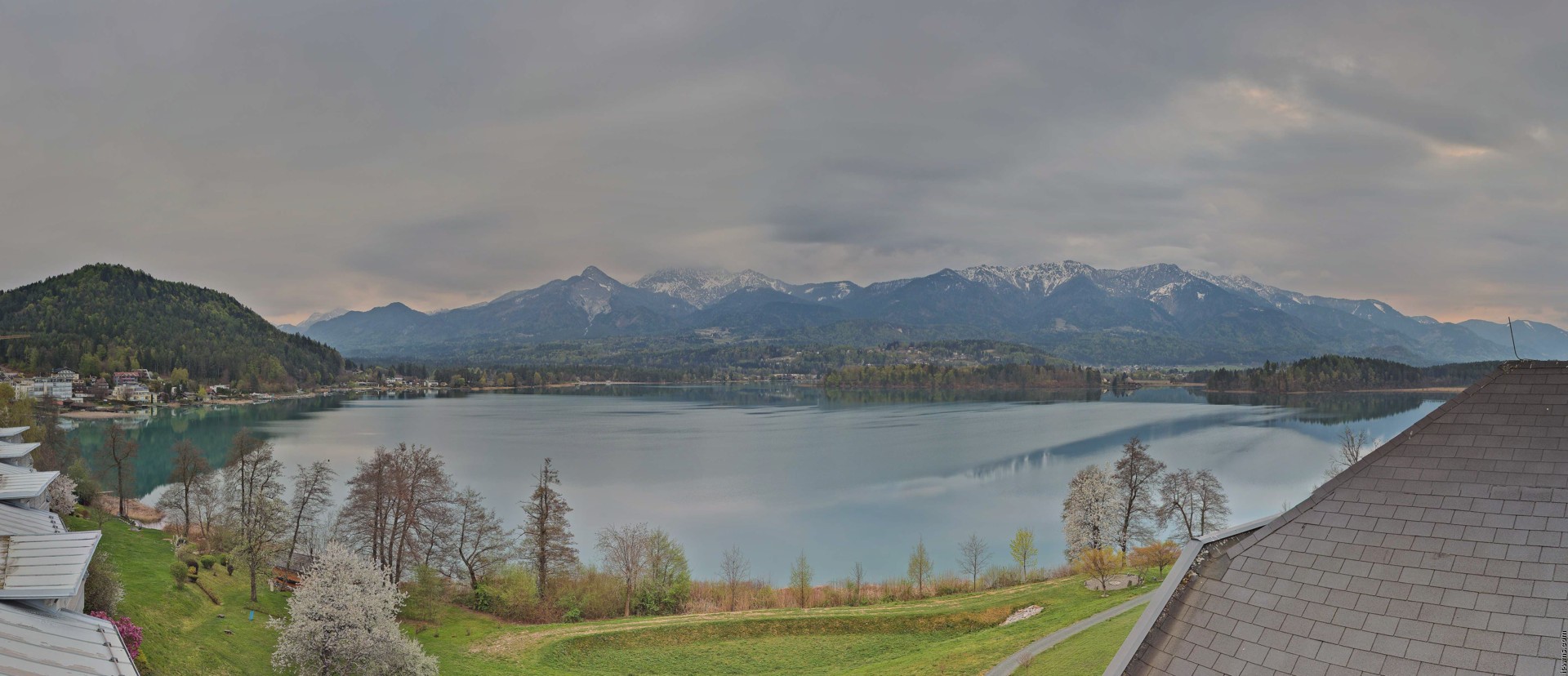 Archiv Foto Webcam Faaker See, Blickrichtung Süden