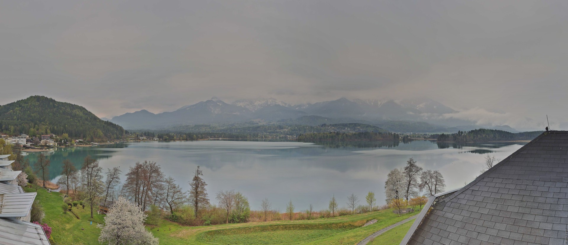 Archiv Foto Webcam Faaker See, Blickrichtung Süden