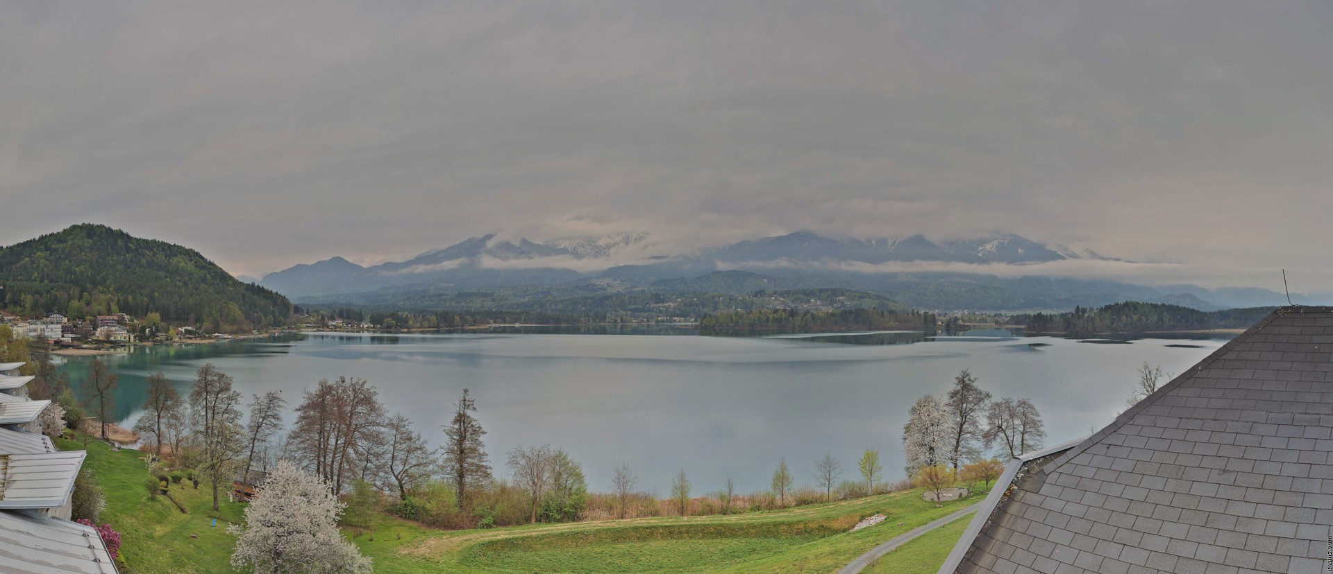 Archiv Foto Webcam Faaker See, Blickrichtung Süden