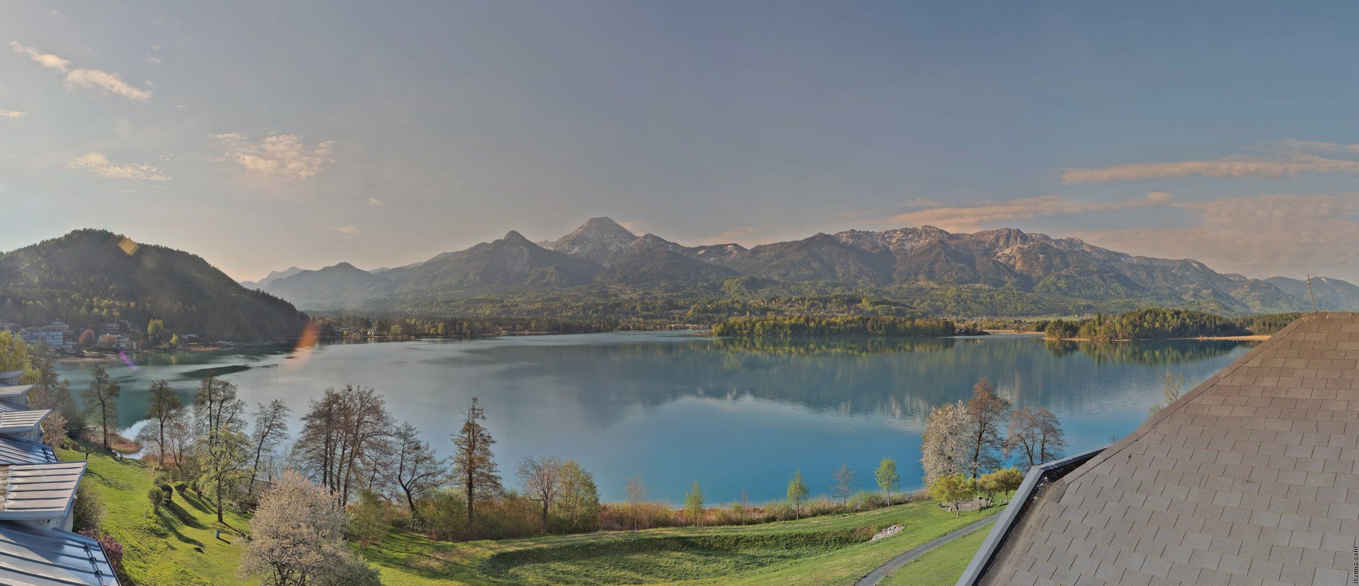 Archived image Webcam Faaker See lake, view direction south