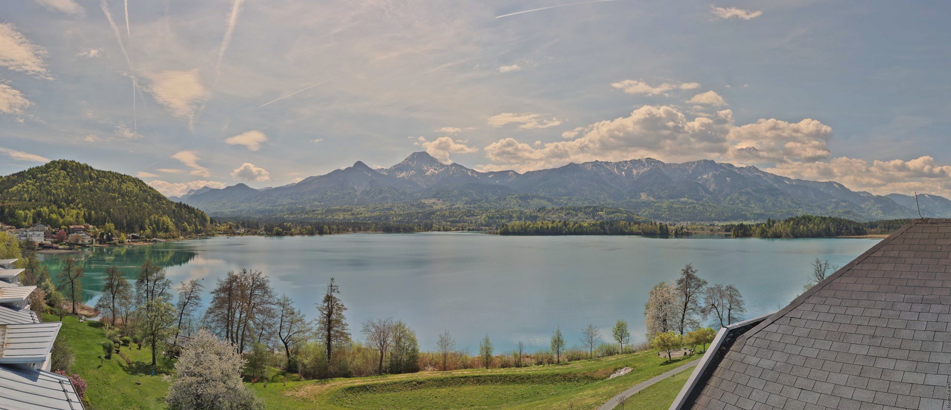 Archived image Webcam Faaker See lake, view direction south