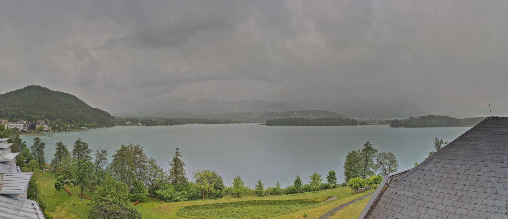 Archived image Webcam Faaker See lake, view direction south